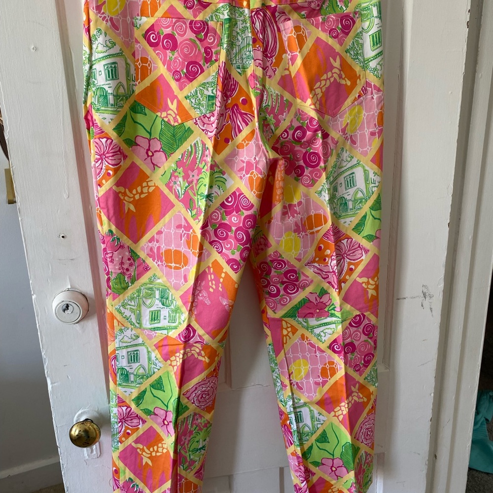 Lilly Pulitzer Print Capri Size 14 - Picture 9 of 11